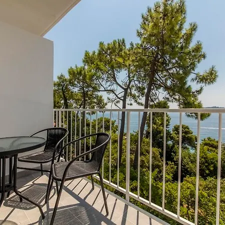 מלון Aminess Casa Bellevue 4*