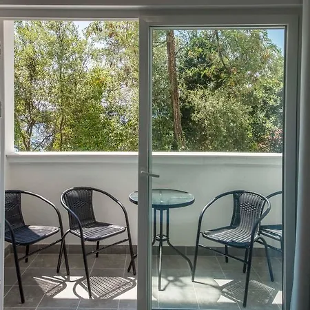 מלון Aminess Casa Bellevue 4*