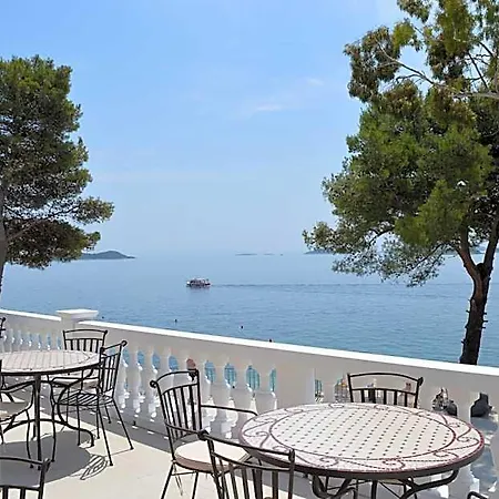 Otel Bellevue Maradiso Casa By Aminess