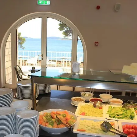 Отель Aminess Casa Bellevue Оребич